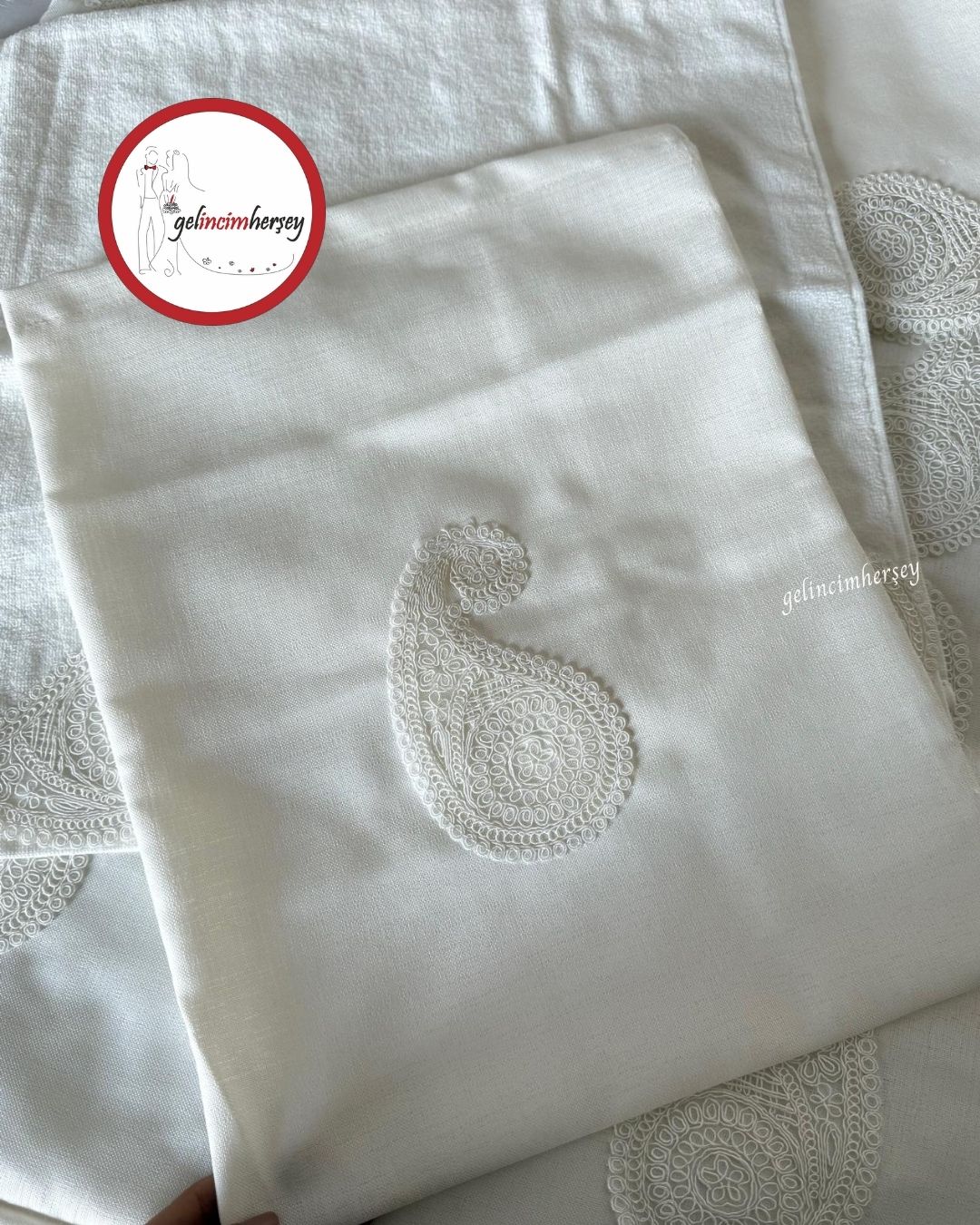 Gelincimherşey4ParçaFransızGüpürlüEkruKetenSeccadeSeti4