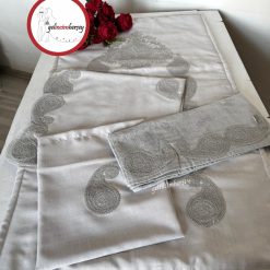 Gelincimherşey 4 Parça Fransız Güpürlü Gri Keten Seccade Seti