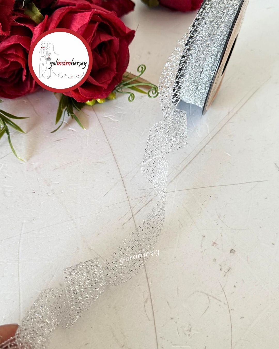 GelincimherşeyFileSimtelaKurdele2.5cm4mtGümüş2