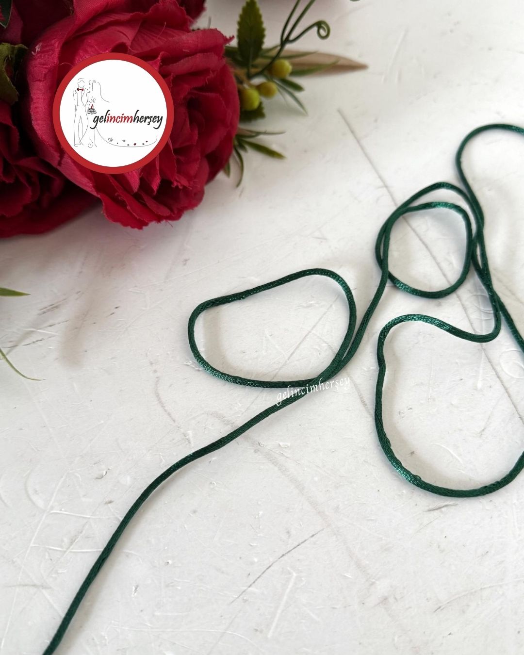 GelincimherşeyFloşİp2mm5mtZümrütYeşil