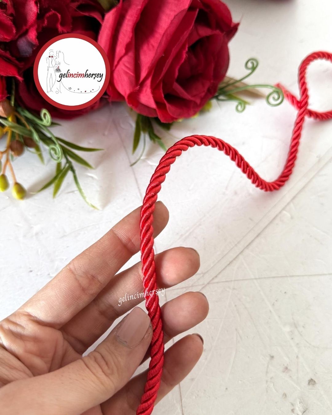 GelincimherşeyHalatKordonİpKırmızı2