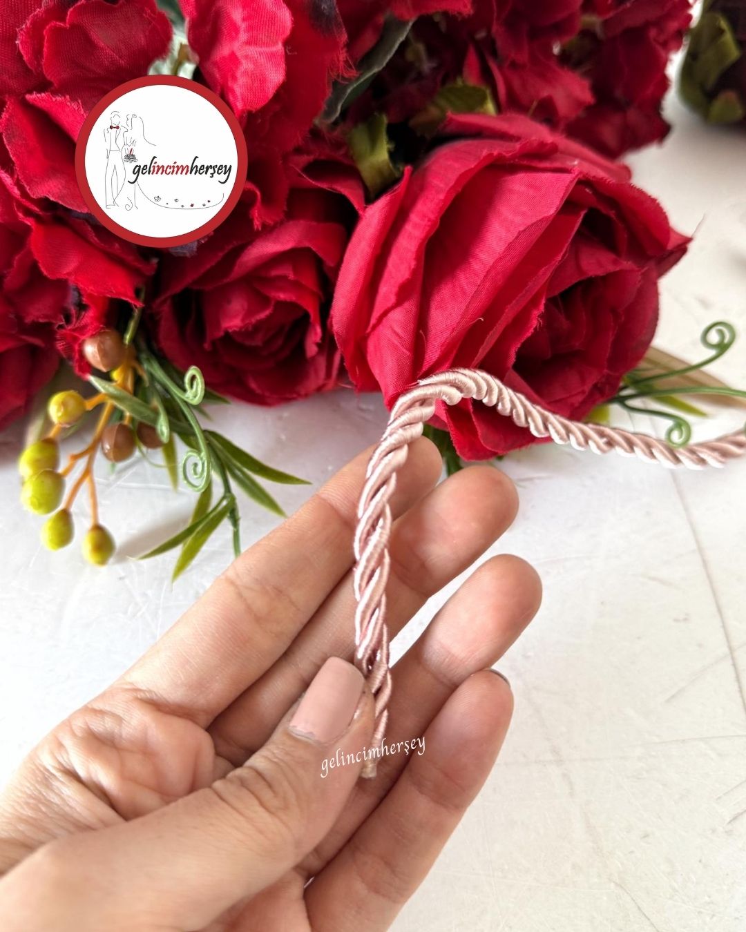 GelincimherşeyHalatKordonİpPudra1