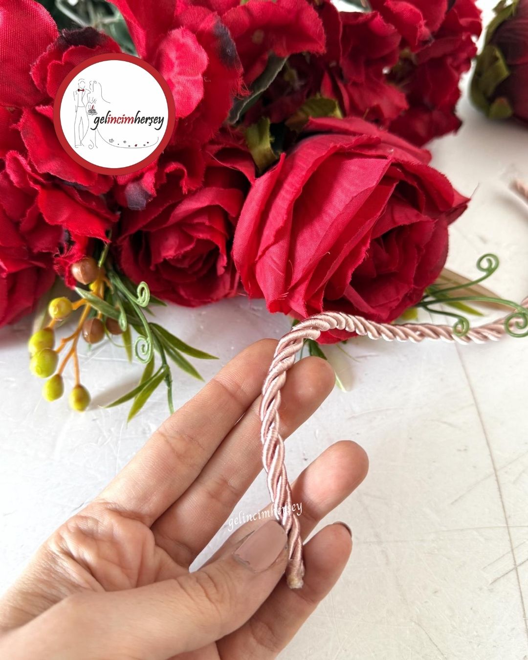 GelincimherşeyHalatKordonİpPudra2