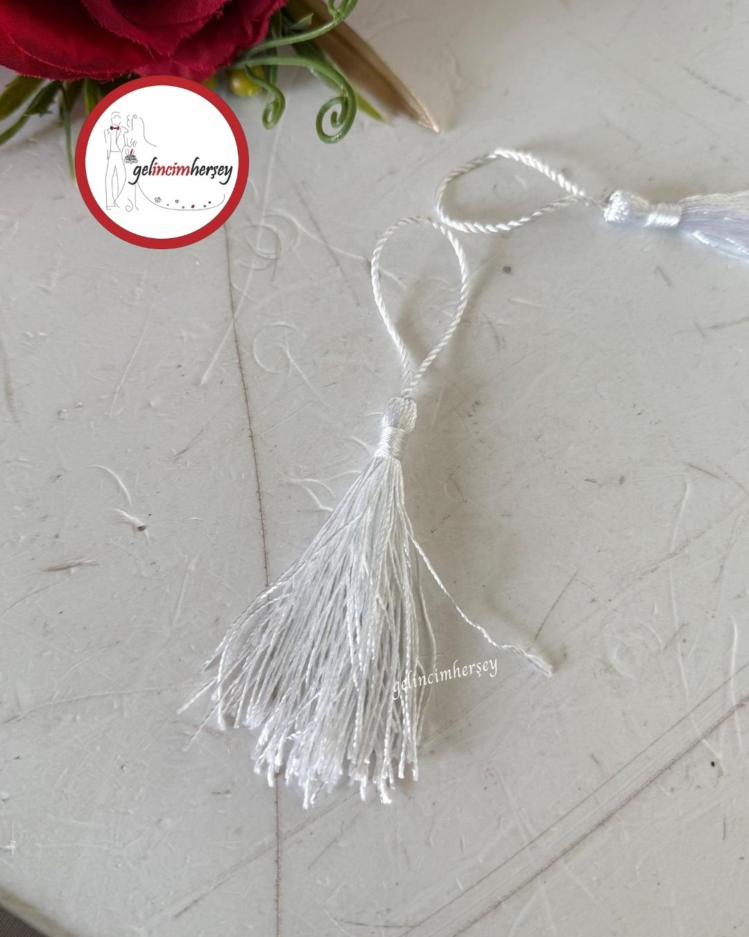 GelincimherşeyPüskül7cmBeyaz1