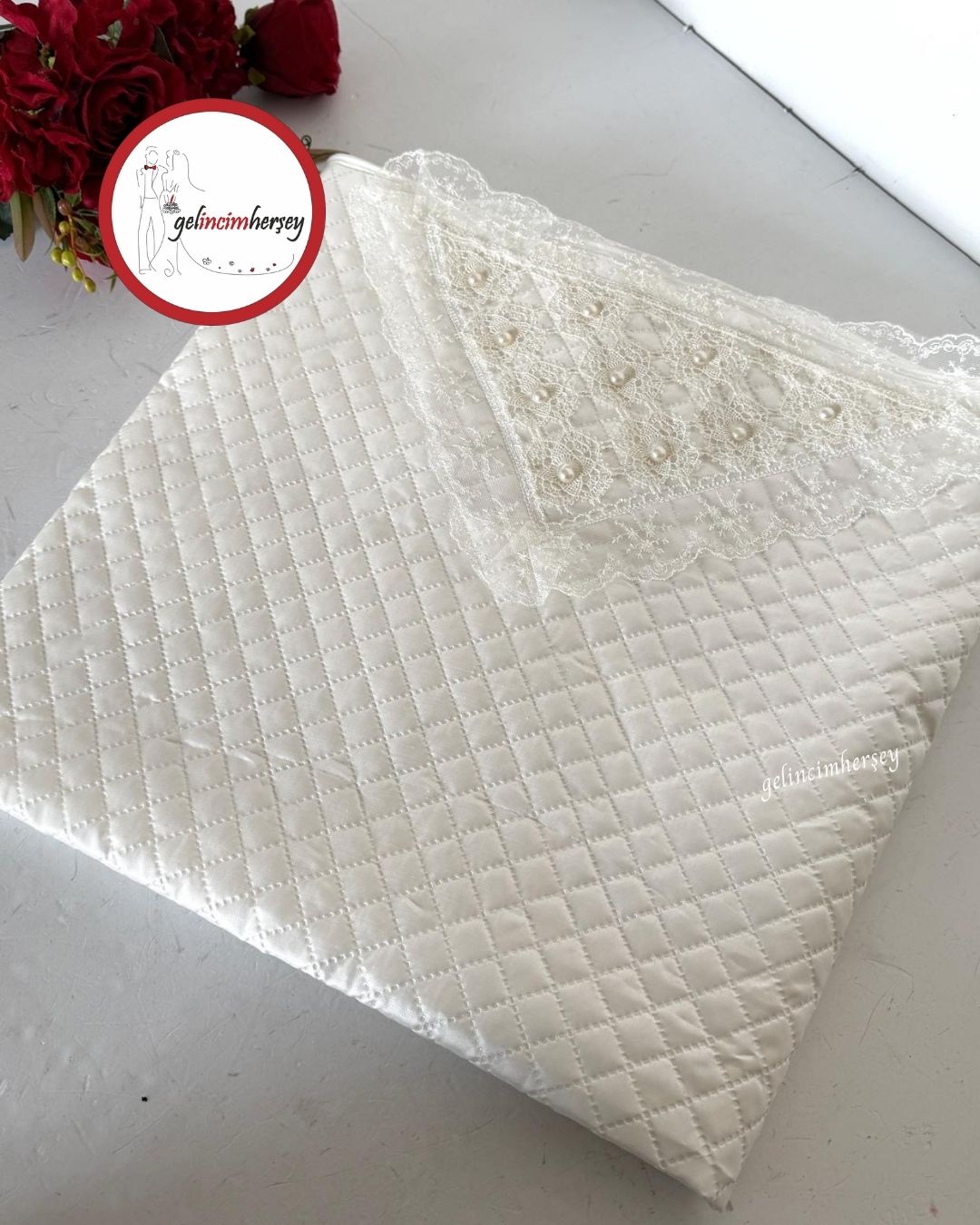 GelincimherşeySatenKapitoneKumaşDantelliHurçBüyükBoy