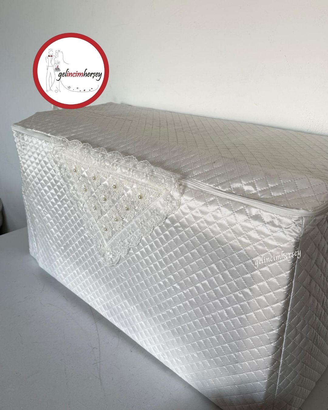 GelincimherşeySatenKapitoneKumaşDantelliHurçBüyükBoy4