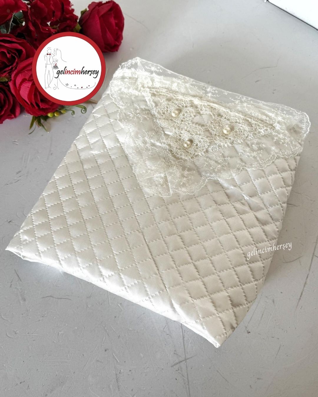 GelincimherşeySatenKapitoneKumaşDantelliHurçKüçükBoy