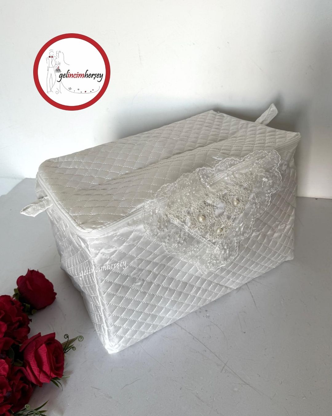 GelincimherşeySatenKapitoneKumaşDantelliHurçKüçükBoy2