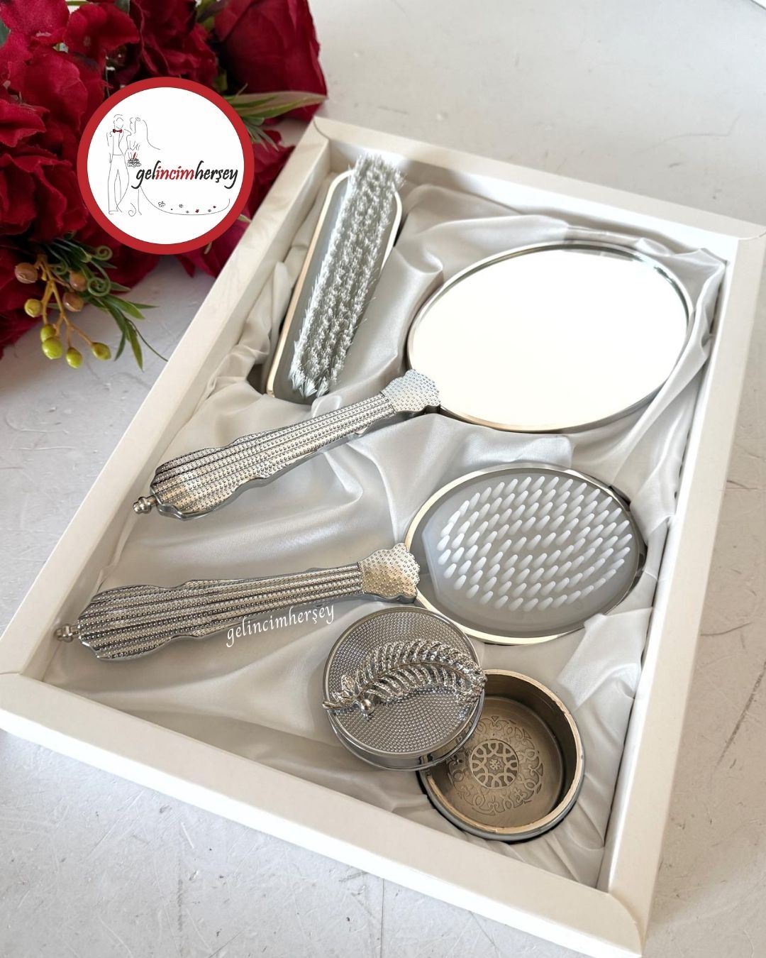 Gelincimherşey4ParçaAynaTarakTüyGümüş2