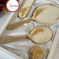 Gelincimherşey Söz Nişan Bohça için Hediyelik Çeyizlik Broşlu 4 Parça Ayna Tarak Seti