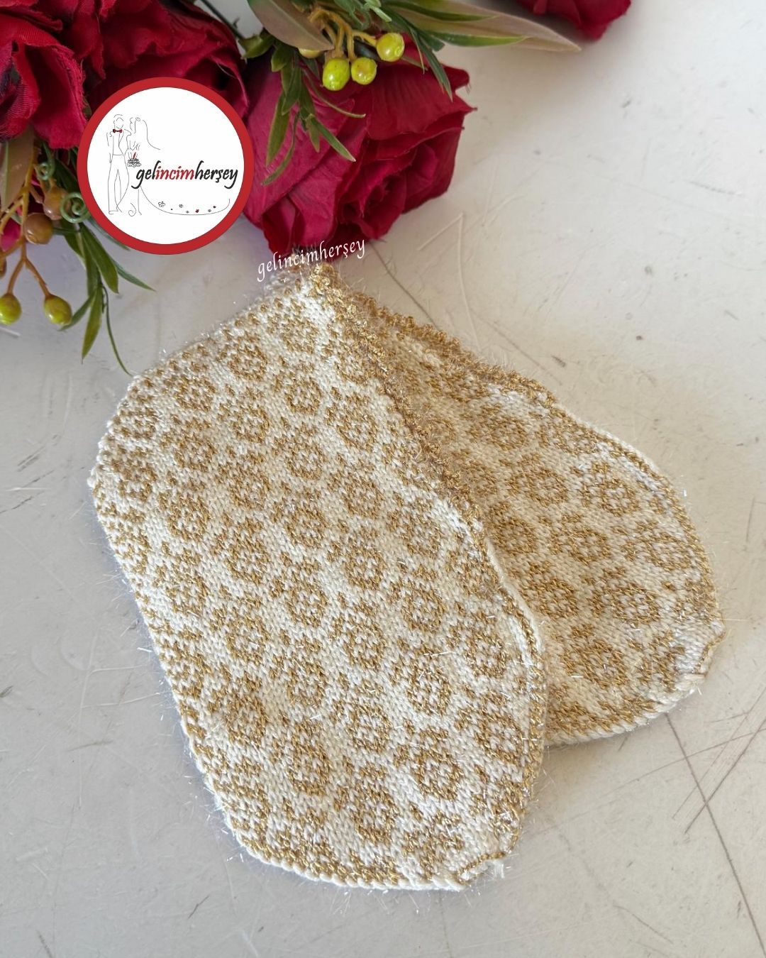 GelincimherşeyÇeyizlikHediyelikSimliÖrgüİpliPatikAltın