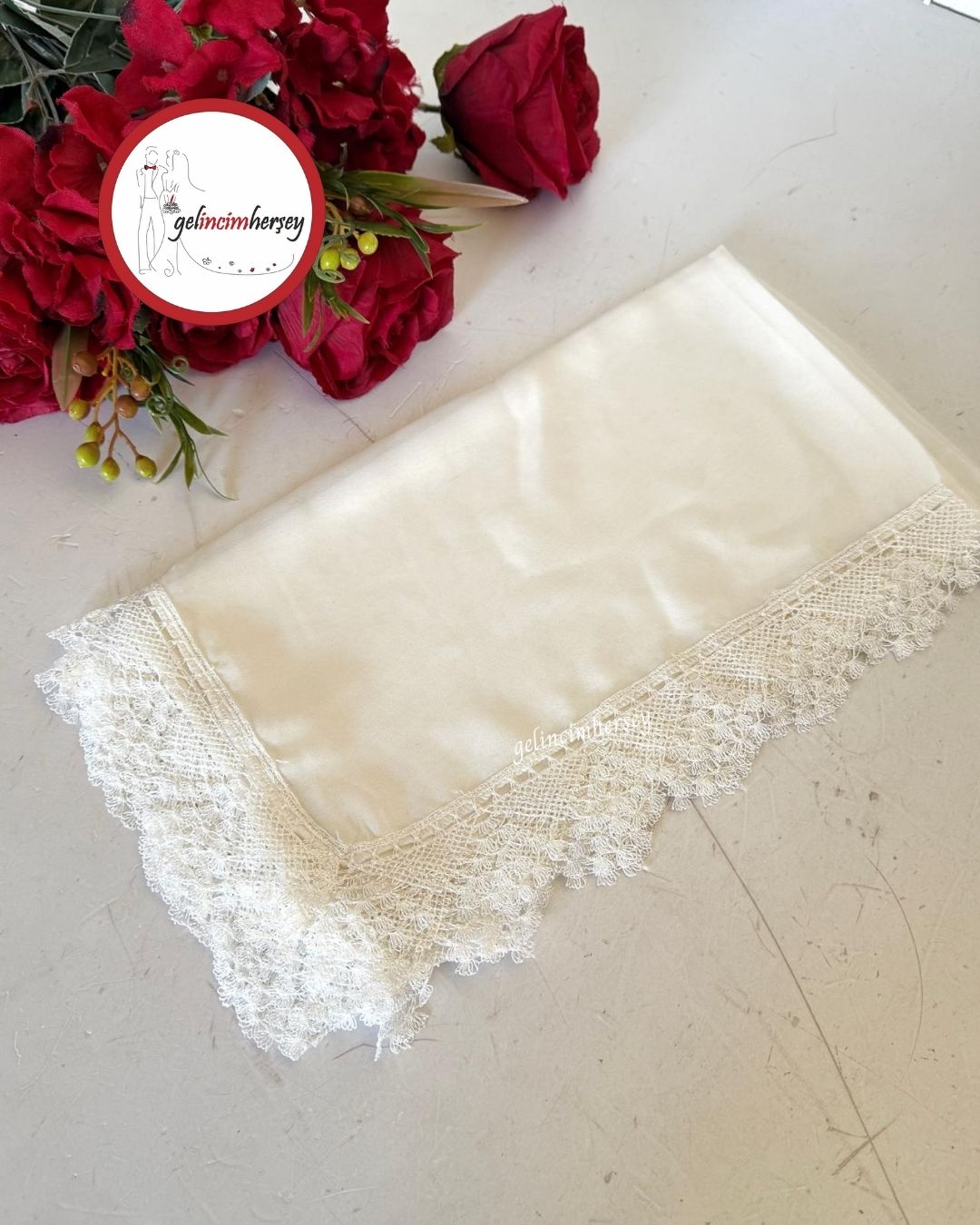 GelincimherşeyMakineİşiİğneOyalıMevlütÖrtüsüEkru