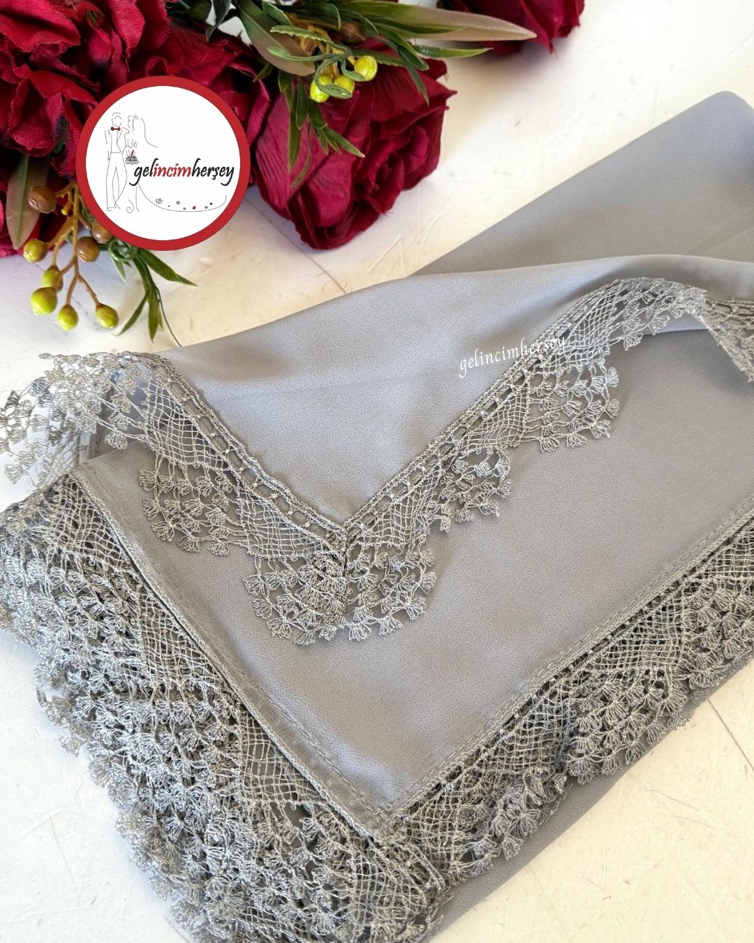 GelincimherşeyMakineİşiİğneOyalıMevlütÖrtüsüGri1