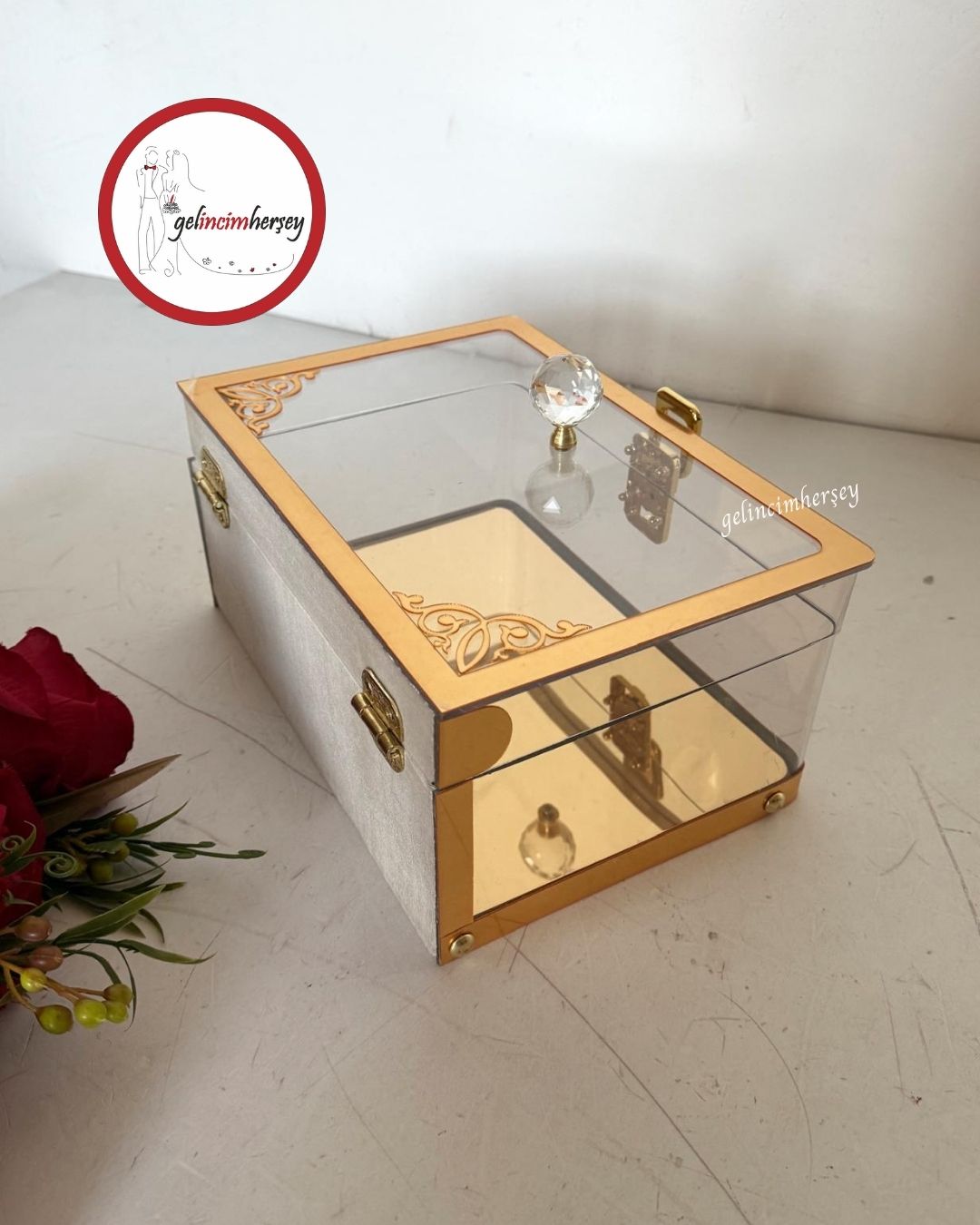 Gelincimherşey Gold Kristal Başlıklı Şeffaf Makyaj Sandığı