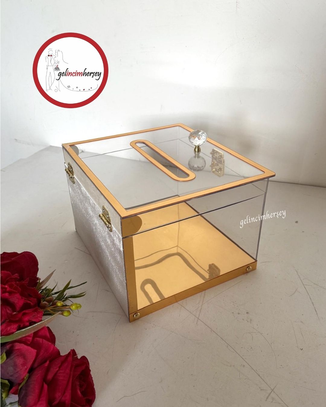 Gelincimherşey Kristal Kulplu Gold Şeffaf Para ve Takı Kutusu