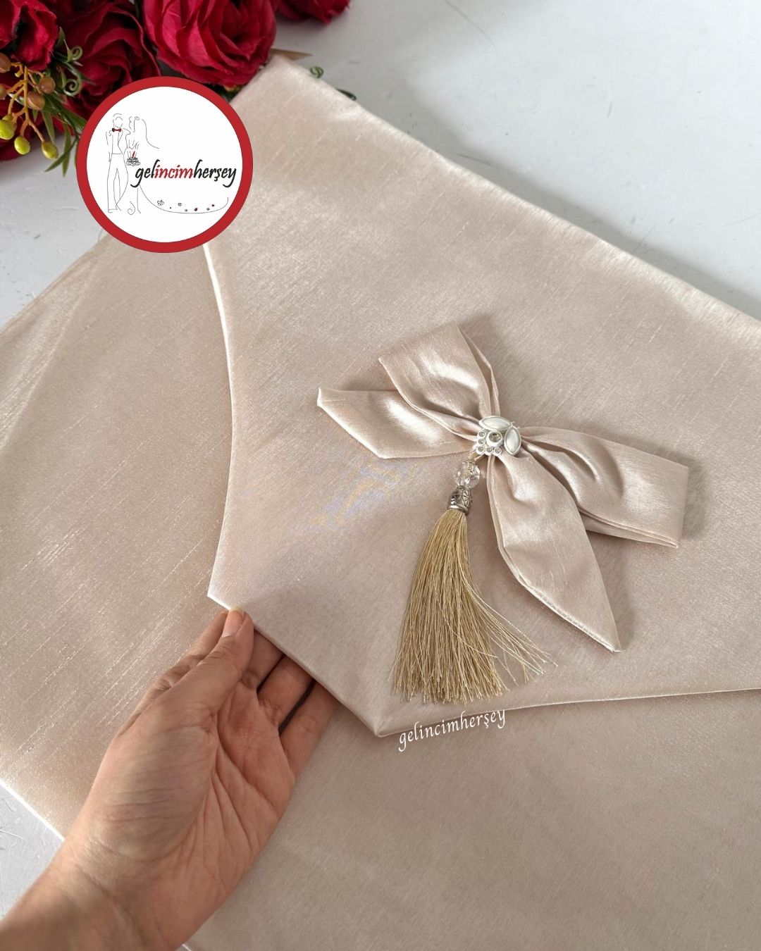 Gelincimherşey Saten Fiyonklu Zarf Bohça Bej