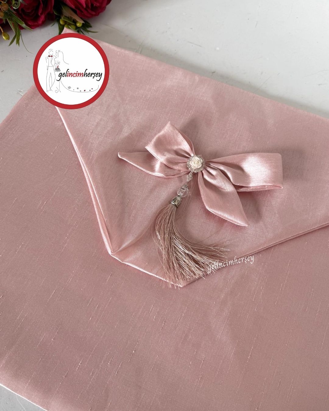 Gelincimherşey Saten Fiyonklu Zarf Bohça Pudra