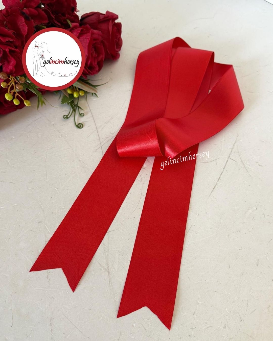 GelincimherşeySadeDüzKırmızıSatenGelinKuşağı