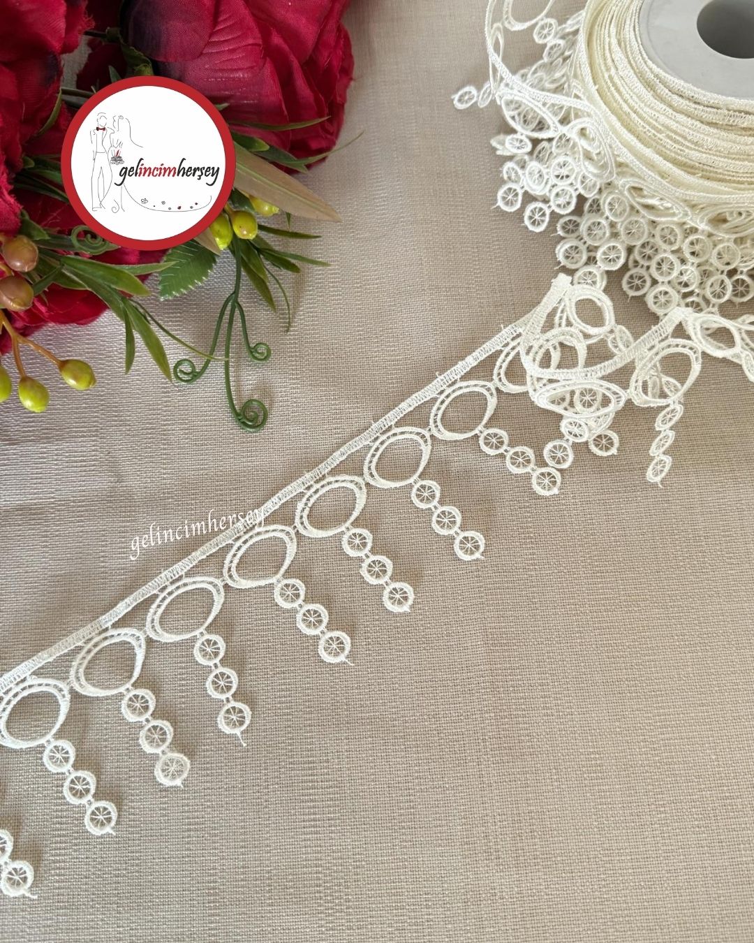 GelincimherşeyHalkaSaçakKremDantelGüpür5.5cm4metre
