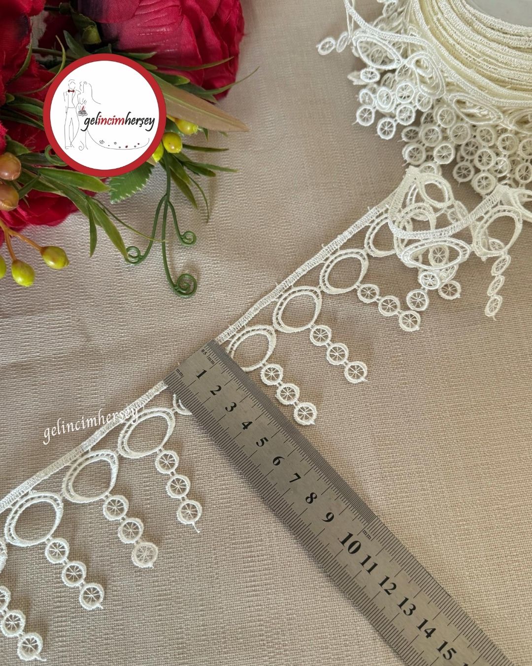 GelincimherşeyHalkaSaçakKremDantelGüpür5.5cm4metre2
