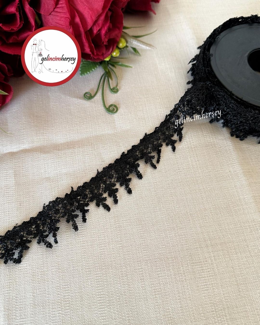 GelincimherşeySiyahDarİspanyolGüpür3cm4metre
