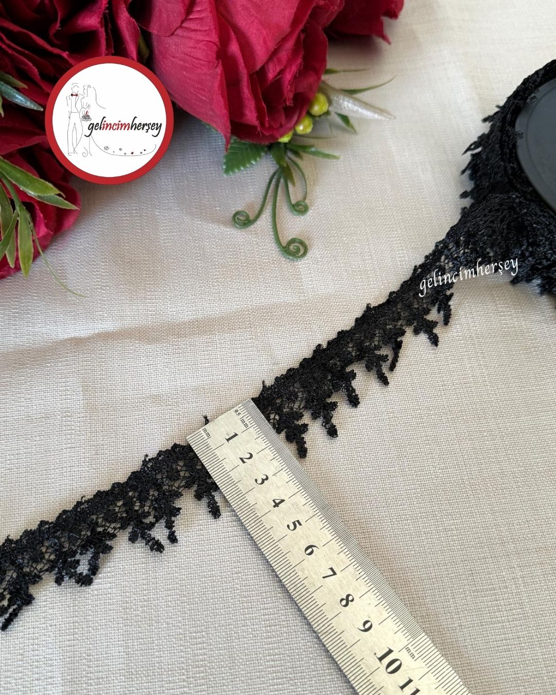 GelincimherşeySiyahDarİspanyolGüpür3cm4metre2