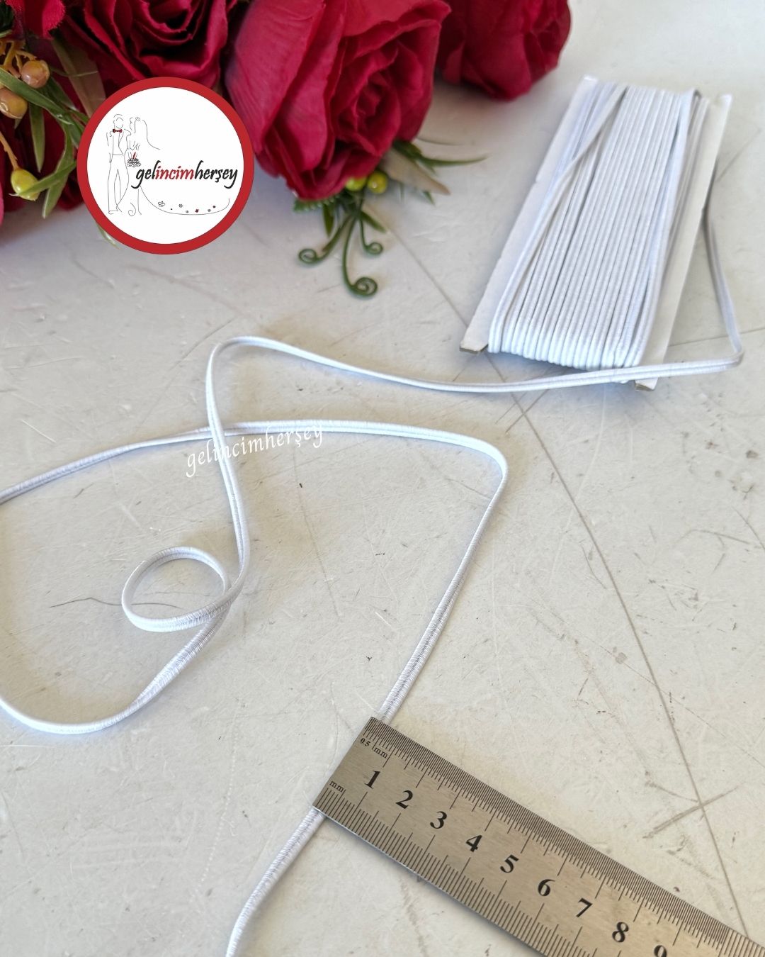 GelincimherşeyBeyazYassıLastik0.5cm5metre