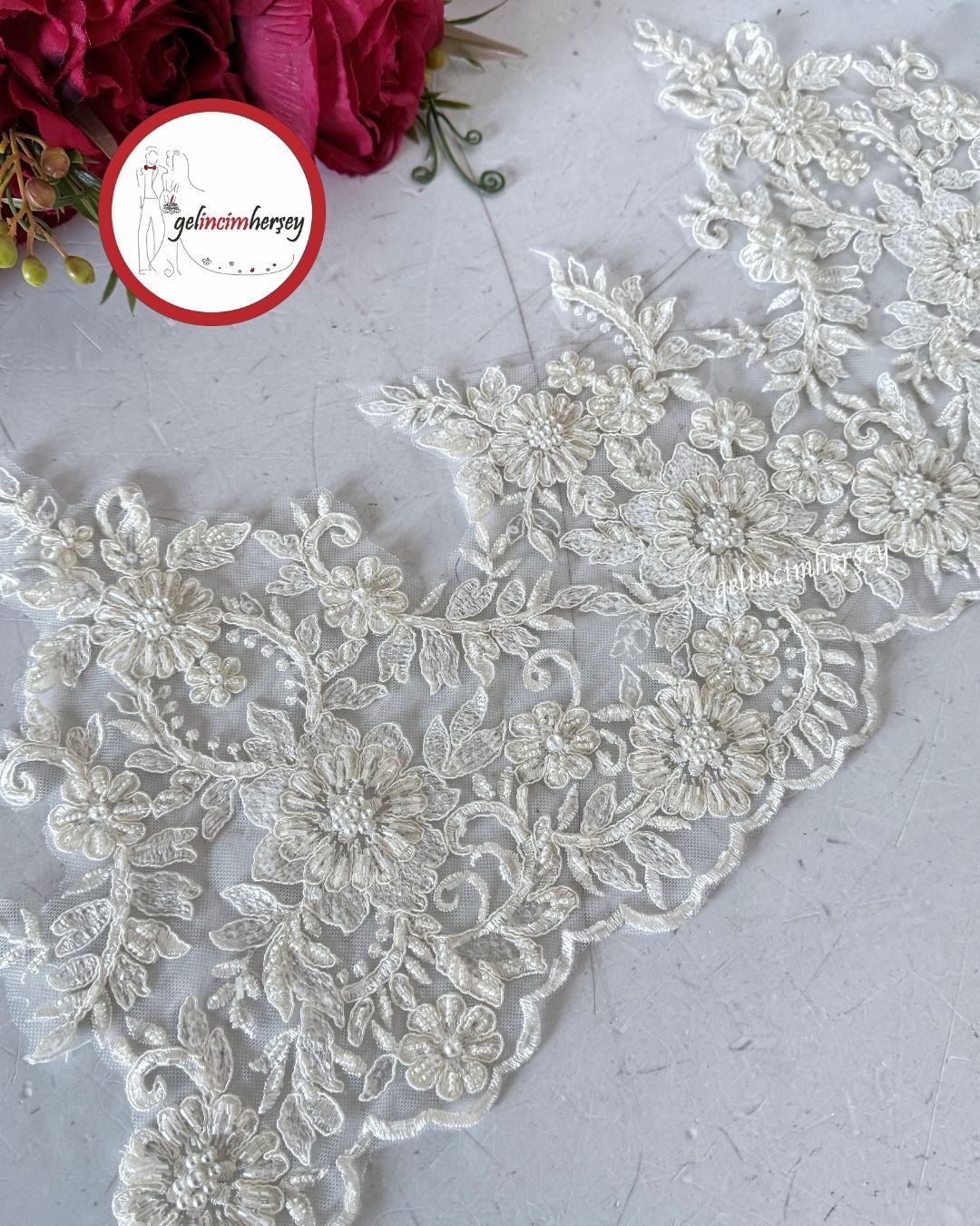 GelincimherşeyIşıltılıBoncukluFransızGüpür27cm1metreEkru
